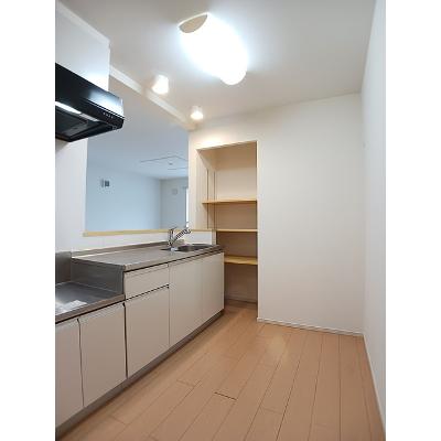 ロシェブランⅠ 202【管理NO：1-019304601-02020】 ★家具家電は申し込み後に搬入します 2026年07月中旬入居可能の物件写真3