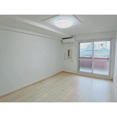 カモミール 303【管理NO：1-018112301-03030】 ★家具家電は申し込み後に搬入します★の物件写真2