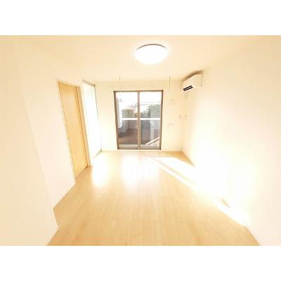 セピア 102【管理NO：1-024121801-01020】 ★家具家電は申し込み後に搬入します 2026年08月上旬入居可能の物件写真2