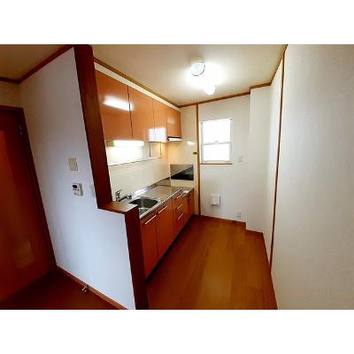 シュティル 201【管理NO：1-013136001-02010】 ★家具家電は申し込み後に搬入します★の物件写真3