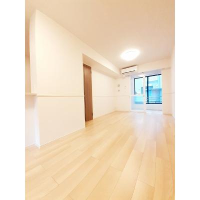 グランネクサス 102【管理NO：1-027464601-01020】 ★家具家電は申し込み後に搬入します 2026年08月下旬入居可能の物件写真2