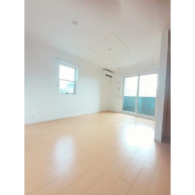 ローリエ伊勢崎亭Ⅱ 102【管理NO：1-018976502-01020】 ★家具家電は申し込み後に搬入します 2026年07月下旬入居可能の物件写真2