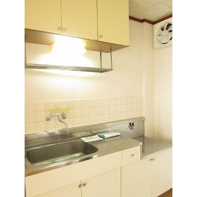 サンハイツ松本 203【管理NO：1-000551201-02030】 ★家具家電は申し込み後に搬入します 2026年08月中旬入居可能の物件写真3