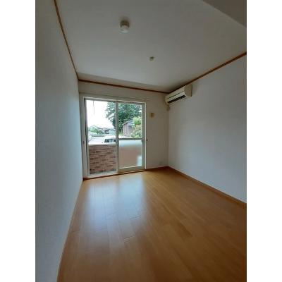 フィオレンテⅡ 101【管理NO：1-013307902-01010】 ★家具家電は申し込み後に搬入します 2026年07月中旬入居可能の物件写真2