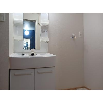 Ｌ．Ｒ 205【管理NO：1-015844601-02050】 ★家具家電は申し込み後に搬入します 2026年08月下旬入居可能の物件写真6