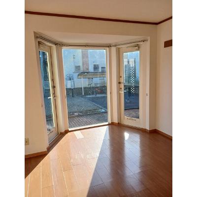 リバーＮハイツ 101【管理NO：1-007562401-01010】 ★家具家電は申し込み後に搬入しますの物件写真2