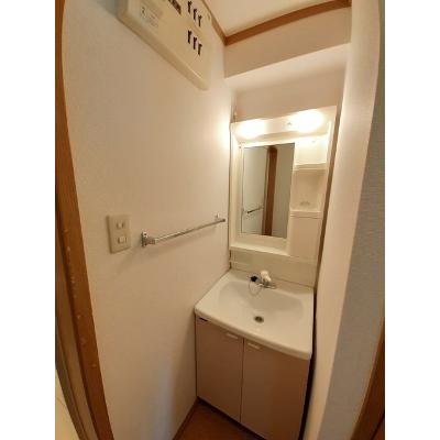 リバーＮハイツ 101【管理NO：1-007562401-01010】 ★家具家電は申し込み後に搬入しますの物件写真6