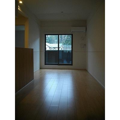 フォートレス 203【管理NO：1-024003301-02030】 ★家具家電は申し込み後に搬入します 2026年08月中旬入居可能の物件写真2
