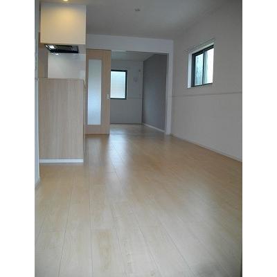 フォートレス 104【管理NO：1-024003301-01040】 ★家具家電は申し込み後に搬入します 2026年08月上旬入居可能の物件写真2