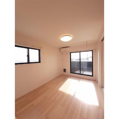 メイプル　中泉 201【管理NO：1-027245201-02010】 ★家具家電は申し込み後に搬入します★の物件写真2