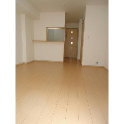 メゾン・ジェルメ 103【管理NO：1-015583601-01030】 ★家具家電は申し込み後に搬入しますの物件写真2