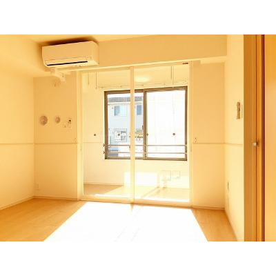 パルレ・モア・ダムール 102【管理NO：1-025177302-01020】 ★家具家電は申し込み後に搬入します 2026年09月中旬入居可能の物件写真2