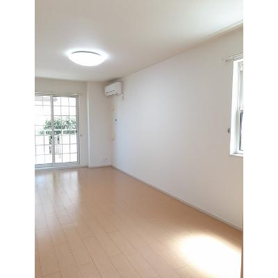 アルクレール 101【管理NO：1-020105501-01010】 ★家具家電は申し込み後に搬入します★の物件写真2