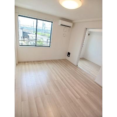 バルサ 203【管理NO：1-027475903-02030】 ★家具家電は申し込み後に搬入します★の物件写真2