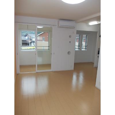 サンリットタウン日高Ⅱ 207【管理NO：1-018586502-02060】 ★家具家電は申し込み後に搬入します★の物件写真2