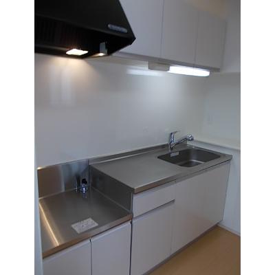 サンリットタウン日高Ⅱ 207【管理NO：1-018586502-02060】 ★家具家電は申し込み後に搬入します★の物件写真3