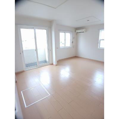 コンフォート・ヒラオ 101【管理NO：1-016414001-01010】 ★家具家電は申し込み後に搬入します★の物件写真2