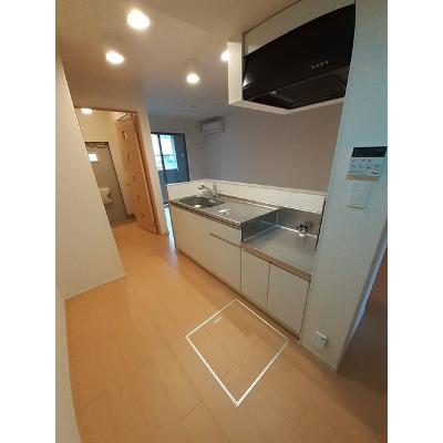 ラ　ルーチェ　Ｃ 102【管理NO：1-019053703-01020】 ★家具家電は申し込み後に搬入します 2026年07月中旬入居可能の物件写真3