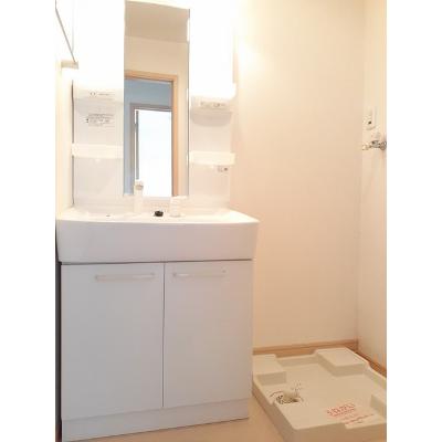 カルモβ 102【管理NO：1-016635002-01020】 ★家具家電は申し込み後に搬入します 2026年08月中旬入居可能の物件写真6