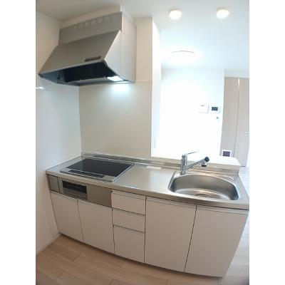 ファミール問田 201【管理NO：1-027672901-02010】 ★家具家電は申し込み後に搬入します 2026年08月下旬入居可能の物件写真3