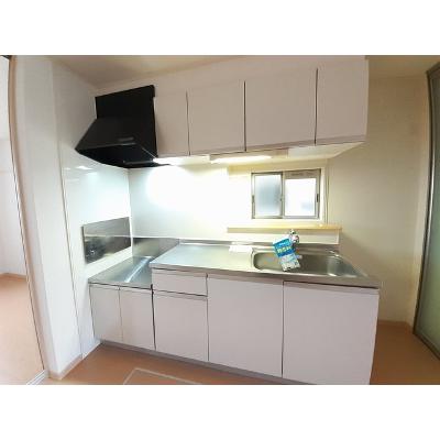 ヒルズ宮司Ⅰ 102【管理NO：1-015810501-01020】 ★家具家電は申し込み後に搬入します 2026年08月下旬入居可能の物件写真3