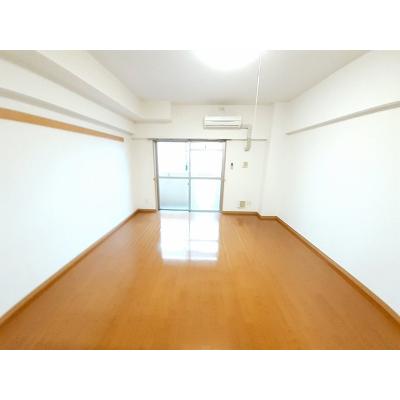 グロリオーサ 304【管理NO：1-014073201-03040】 ★家具家電は申し込み後に搬入します★ ★2026年09月中旬入居可能★の物件写真2