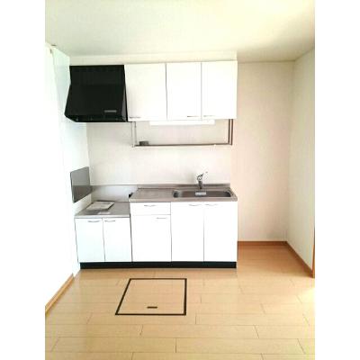 デフィ 102【管理NO：1-014647001-01020】 ★家具家電は申し込み後に搬入します 2026年07月中旬入居可能の物件写真3