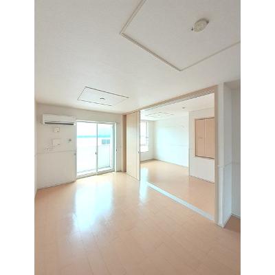 シュエット・ベティ 203【管理NO：1-017770501-02030】 ★家具家電は申し込み後に搬入します 2026年08月下旬入居可能の物件写真2