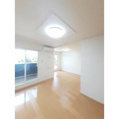 カーサ・レガーロ 204【管理NO：1-019391601-02040】 ★家具家電は申し込み後に搬入します 2026年08月中旬入居可能の物件写真2
