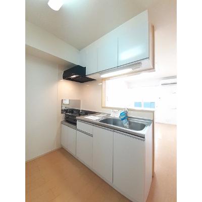カーサ・レガーロ 204【管理NO：1-019391601-02040】 ★家具家電は申し込み後に搬入します 2026年08月中旬入居可能の物件写真3