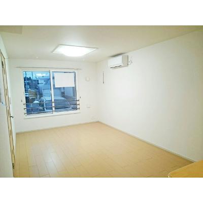 ユピテル 101【管理NO：1-020188801-01010】 ★家具家電は申し込み後に搬入しますの物件写真2
