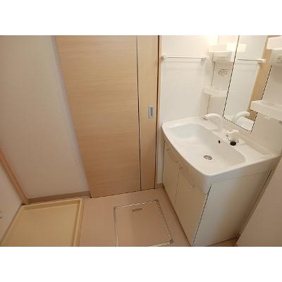 サム・ソラーレ 102【管理NO：1-017070601-01020】 ★家具家電は申し込み後に搬入しますの物件写真6