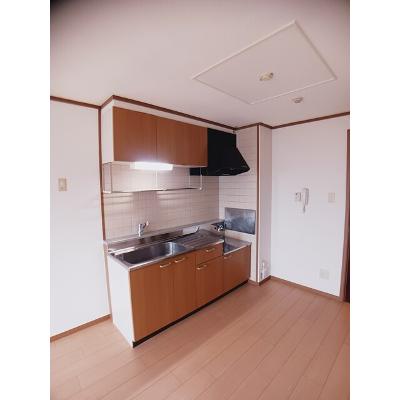 エルンテ・ツクダ 305【管理NO：1-010317601-03050】 ★家具家電は申し込み後に搬入します★の物件写真3