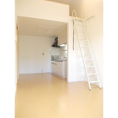 ジェアン・グラフィット 202【管理NO：1-017110401-02020】 ★家具家電は申し込み後に搬入します★ ★2026年08月下旬入居可能★の物件写真2
