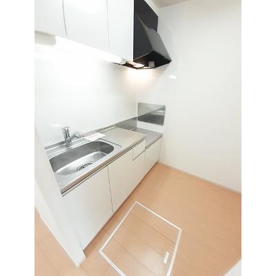 カーサピアッツァⅠ 102【管理NO：1-020976701-01020】 ★家具家電は申し込み後に搬入します 2026年08月下旬入居可能の物件写真3
