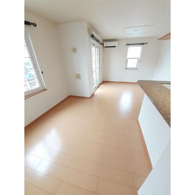 アンジュ　Ⅲ 102【管理NO：1-014028003-01020】 ★家具家電は申し込み後に搬入します★の物件写真2