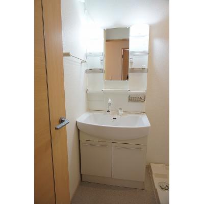 apartment 山形県長井市舟場１５番１９－１号 

↓地図はこちらから