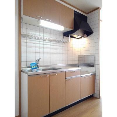 サニーフォレストⅢ 202【管理NO：1-012299101-02020】 ★家具家電は申し込み後に搬入します 2026年08月下旬入居可能の物件写真3