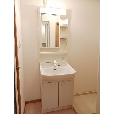 サン・グレイス 205【管理NO：1-012209401-02040】 ★家具家電は申し込み後に搬入します★の物件写真6