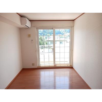 サン・グレイス 103【管理NO：1-012209401-01030】 ★家具家電は申し込み後に搬入します★の物件写真2