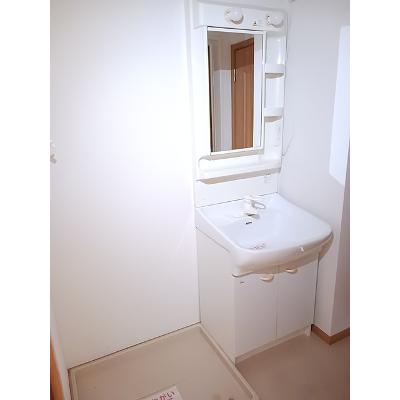 サン・グレイス 102【管理NO：1-012209401-01020】 ★家具家電は申し込み後に搬入します★の物件写真6