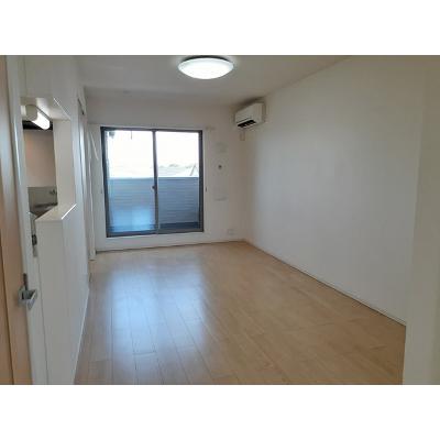 キラベル 302【管理NO：1-020490301-03020】 ★家具家電は申し込み後に搬入します 2026年08月上旬入居可能の物件写真2