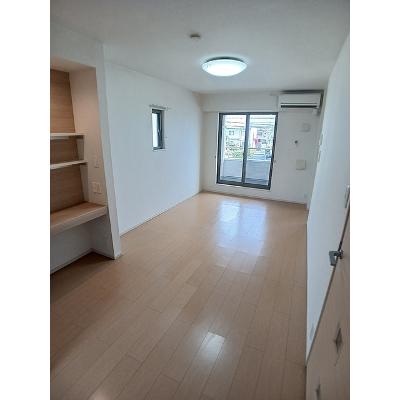 ストーリアⅠ 203【管理NO：1-021235801-02030】 ★家具家電は申し込み後に搬入しますの物件写真2