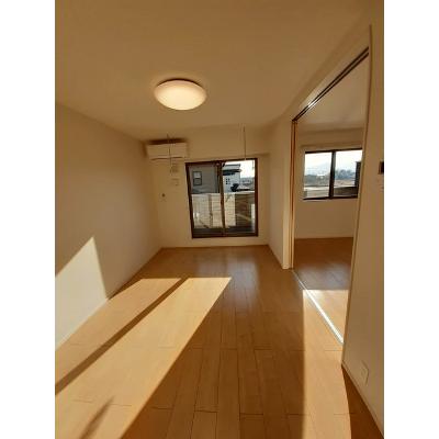 メゾン・ド・フルール 203【管理NO：1-025192201-02030】 ★家具家電は申し込み後に搬入します 2026年08月中旬入居可能の物件写真2