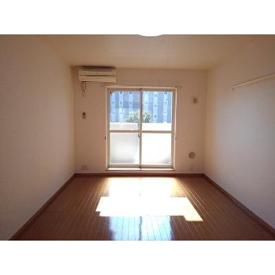 マンションあかやま 306【管理NO：1-013940101-03060】 ★家具家電は申し込み後に搬入します★ ★2026年10月上旬入居可能★の物件写真2