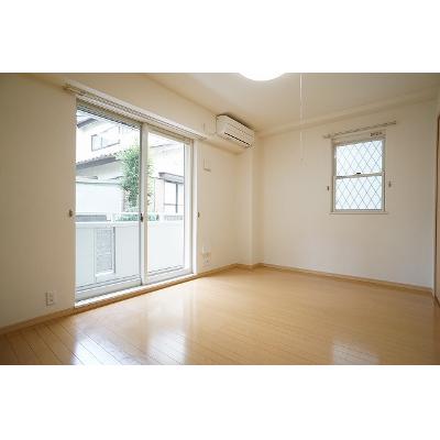 ラ　ヴィ　アン　ローズ 105【管理NO：1-016153501-01050】 ★家具家電は申し込み後に搬入します 2026年08月中旬入居可能の物件写真2