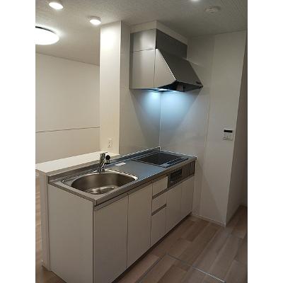 中瀬ロイヤルガーデン 102【管理NO：1-028614201-01020】 ★家具家電は申し込み後に搬入します★の物件写真3