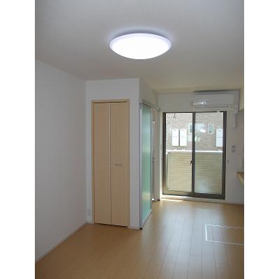 ラ・ルーチェⅠ 102【管理NO：1-016309301-01020】 ★家具家電は申し込み後に搬入します 2026年08月下旬入居可能の物件写真2