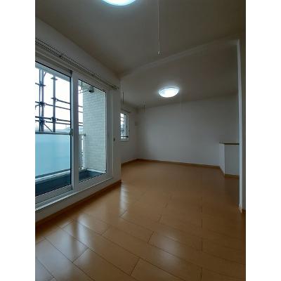 ＦｌｏｕｒｉｓｈＩｎおやまつⅤ 202【管理NO：1-016622505-02020】 ★家具家電は申し込み後に搬入します★の物件写真2