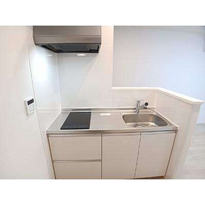 レインボー 203【管理NO：1-028224401-02030】 ★家具家電は申し込み後に搬入しますの物件写真3